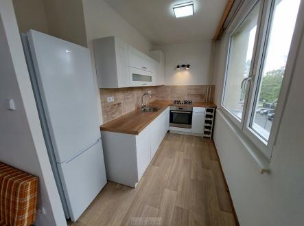 Pronájem bytu, 3+kk, 64 m²