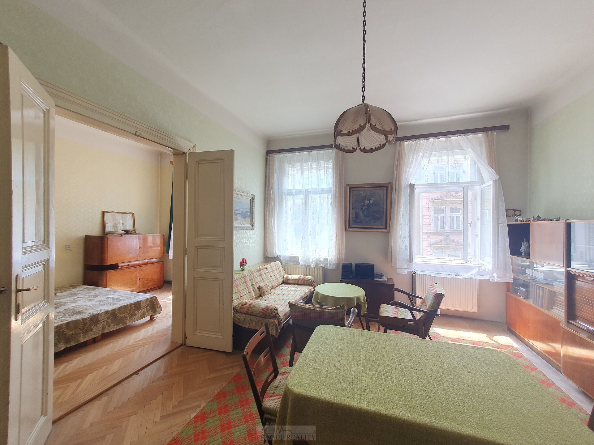 Vinohradský byt 2+1, 73m2, 3.patro s výtahem, P2 Rumunská
