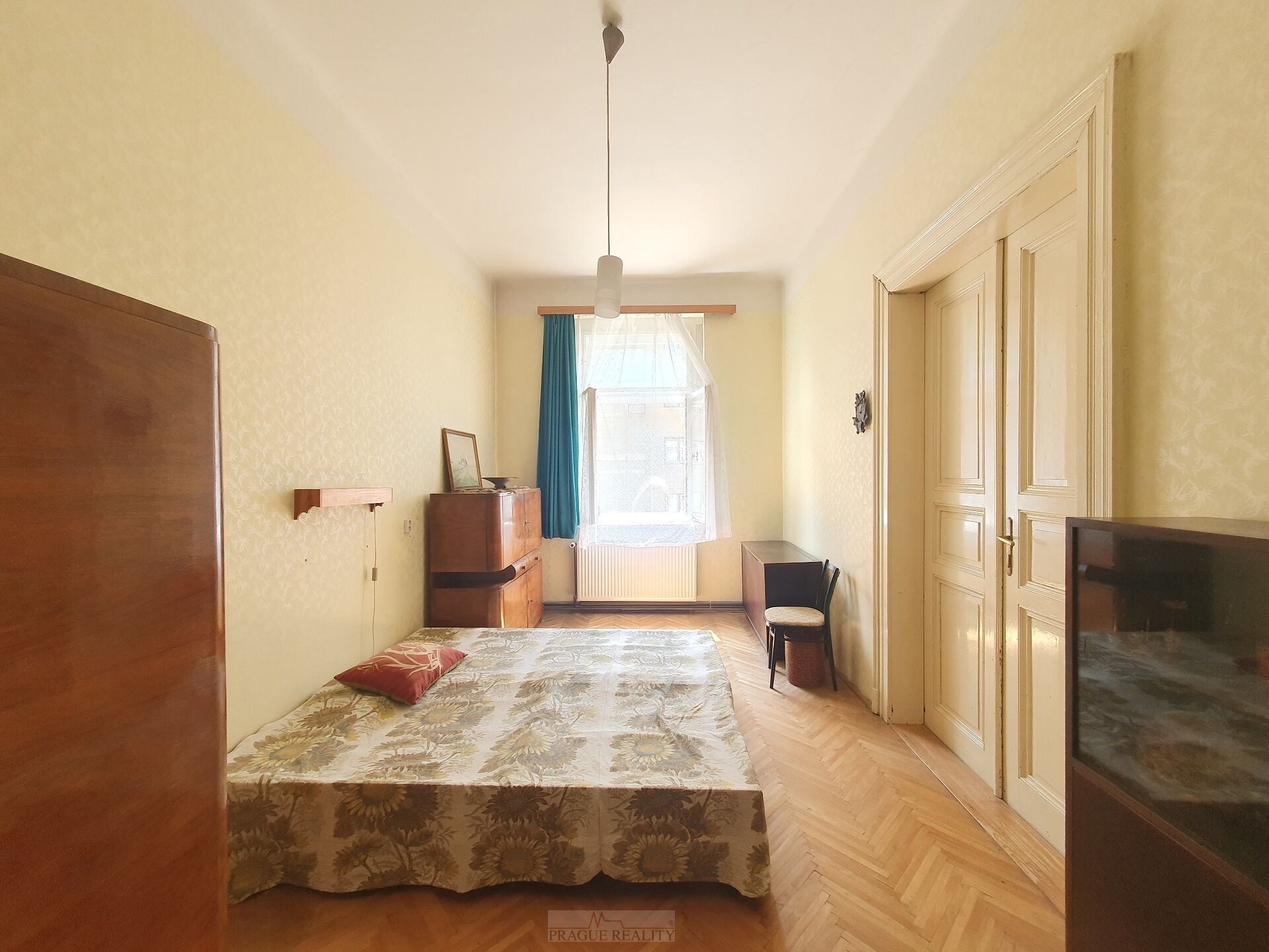 Vinohradský byt 2+1, 73m2, 3.patro s výtahem, P2 Rumunská