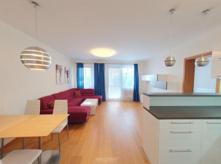 Pronájem bytu, 2+kk, 68 m²