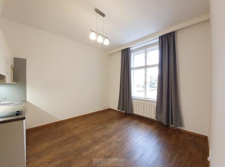 Pronájem bytu, 1+kk, 31 m² obrázek