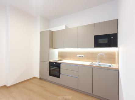Pronájem bytu, 1+kk, 27 m²