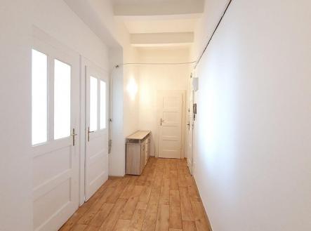 Pronájem bytu, 2+1, 61 m² obrázek