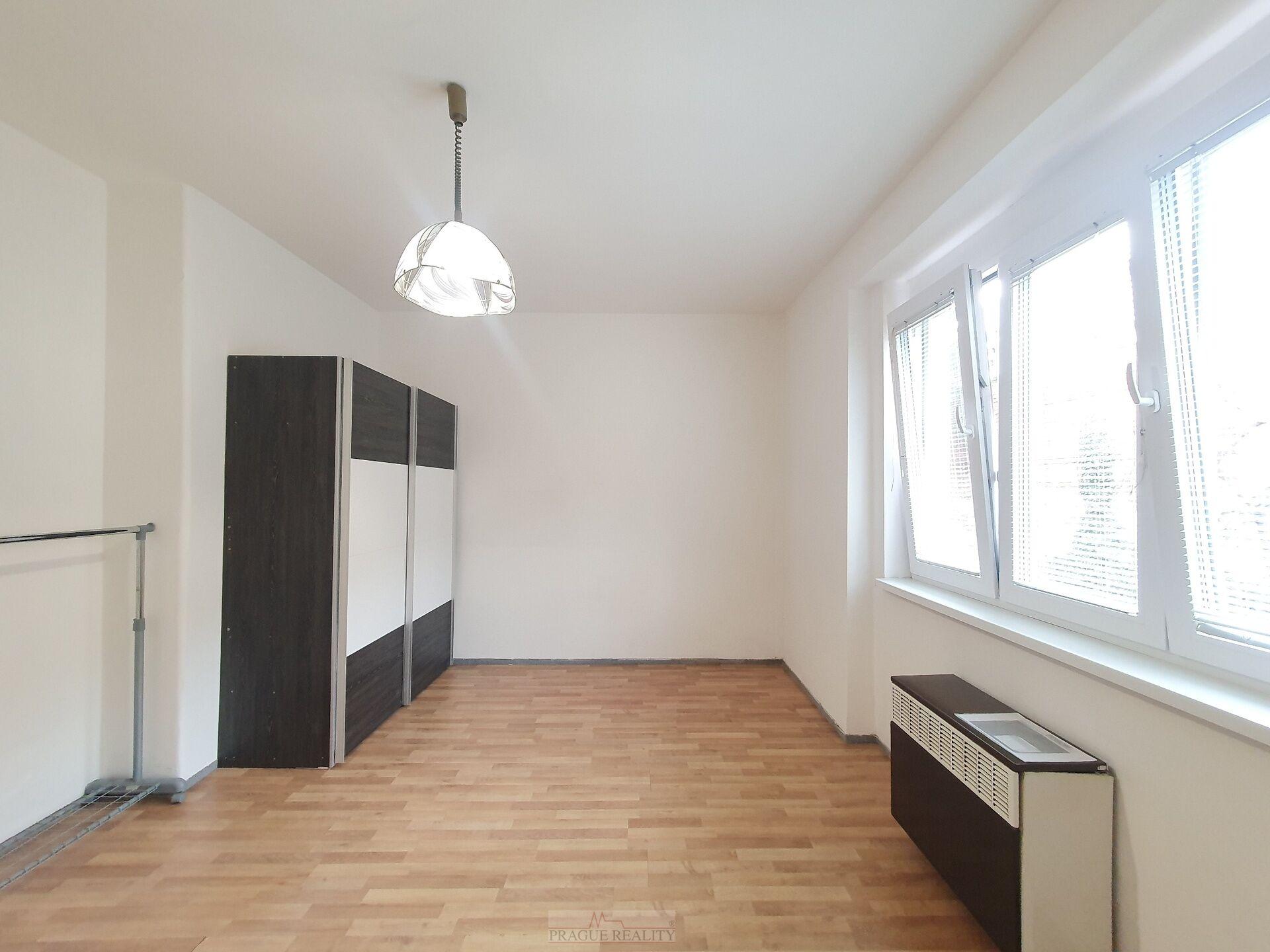 Příjemný byt 1+kk, 26m2, P4 Vyšehrad / Pražského povstání
