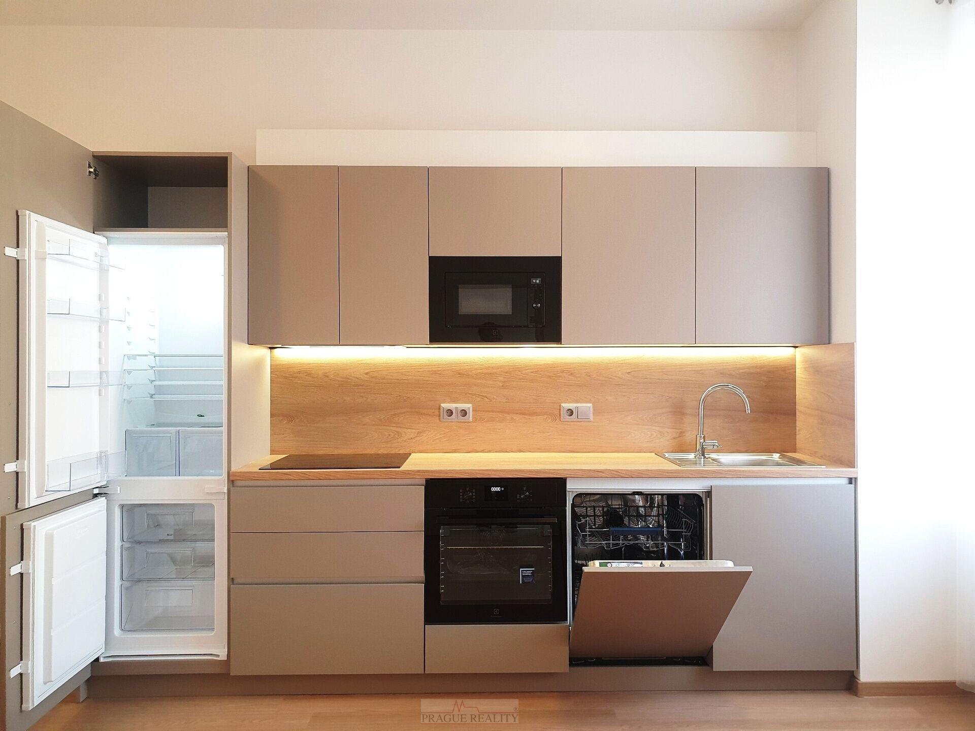 Zcela nové byty v rezidenci Ostromečská 8 - 2+kk - 44m2 - ev.č.2.6.