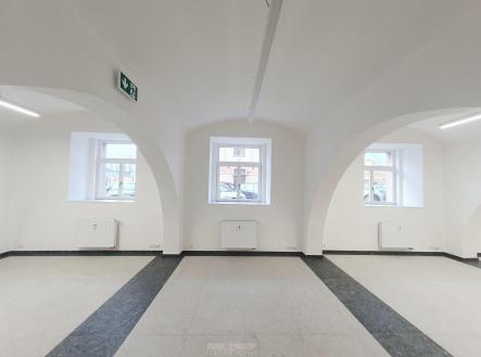 Pronájem - kanceláře, 225 m²