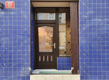 Pronájem - obchodní prostor