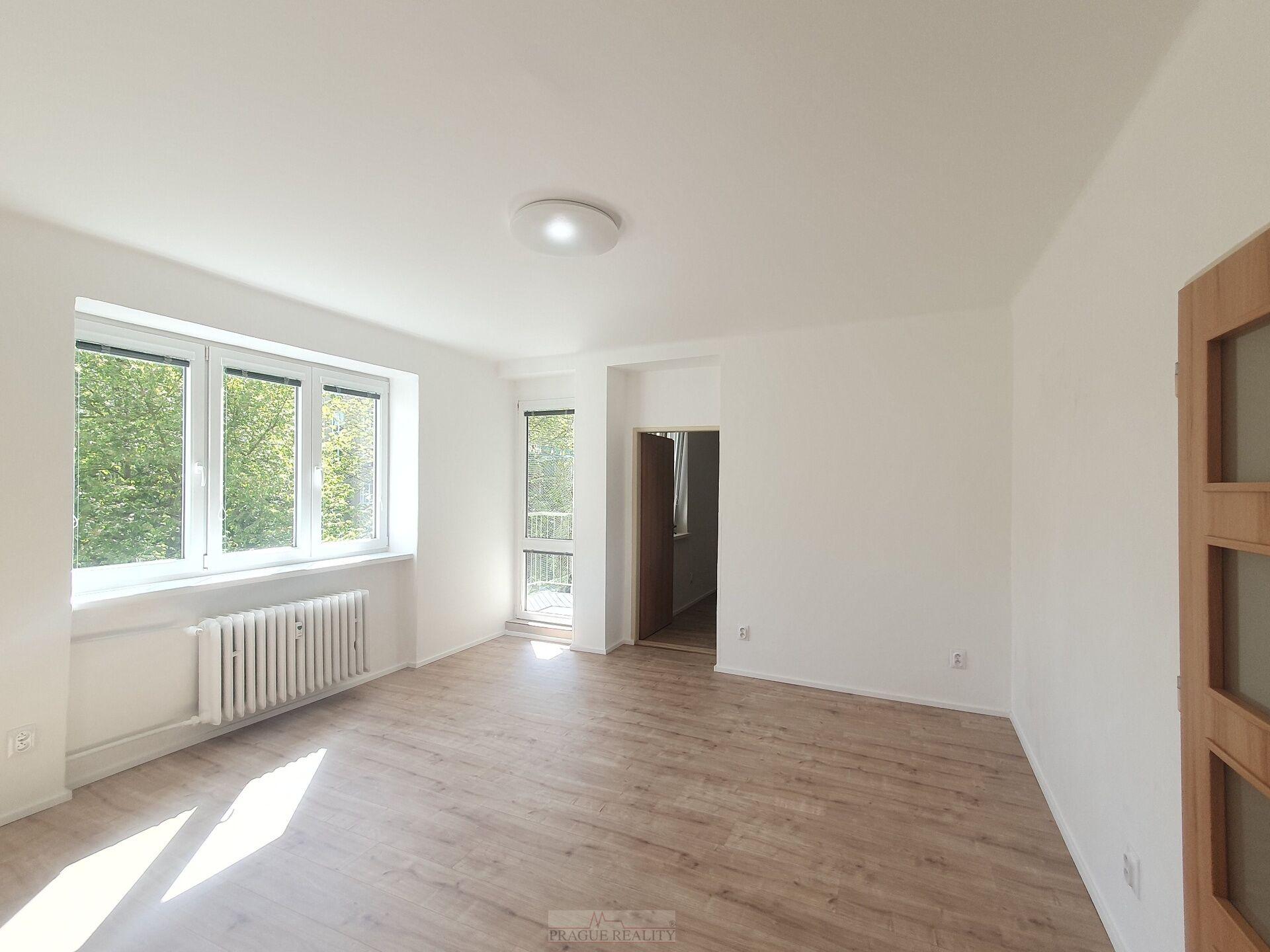 Skvělý zrekonstruovaný byt 2+1 s balkonem, 57m2, P3 Ohrada, ul. Loudova