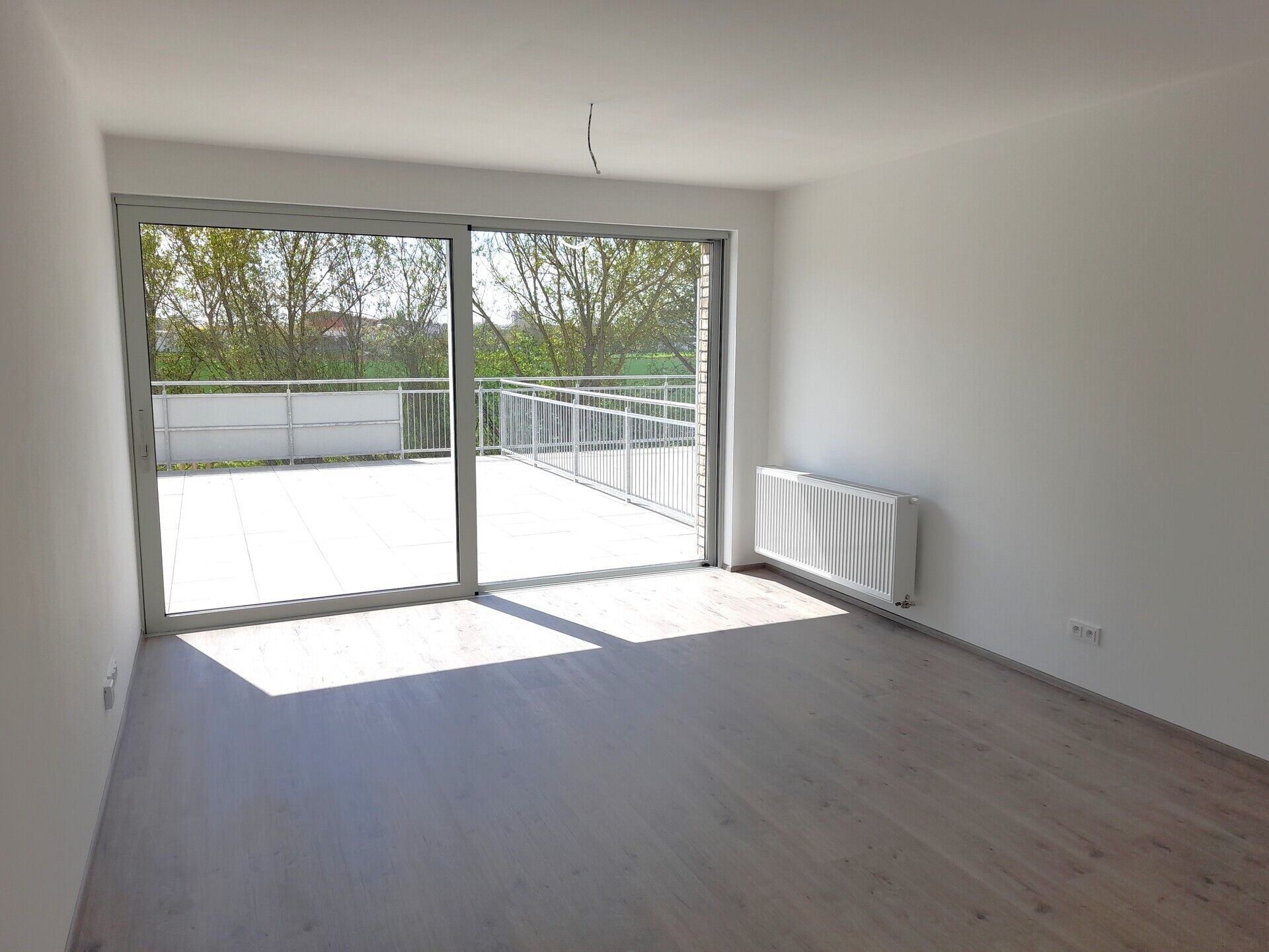 Prodej hezkého bytu 3+kk s velkou terasou, o celkové užitné ploše 191,5 m2, Pardubice - Ohrazenice
