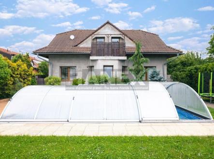 . | Prodej - dům/vila, 394 m²