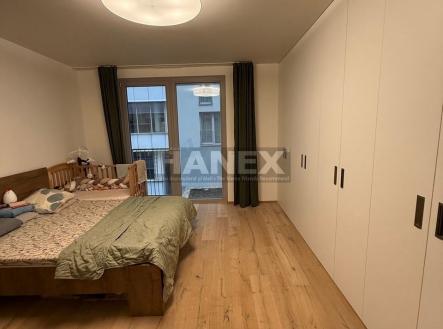 . | Pronájem bytu, 2+kk, 66 m²