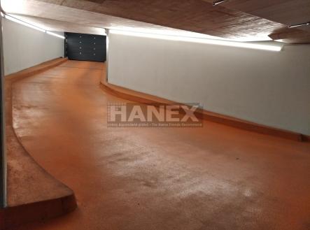 . | Pronájem - malý objekt/garáž