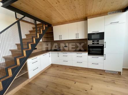 . | Pronájem bytu, 1+kk, 56 m²