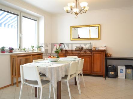. | Pronájem - dům/vila, 240 m²