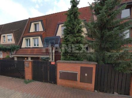 . | Pronájem - dům/vila, 240 m²