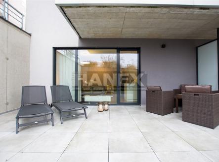 . | Pronájem bytu, 1+kk, 48 m²