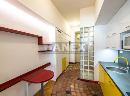 . | Pronájem bytu, 1+1, 38 m²