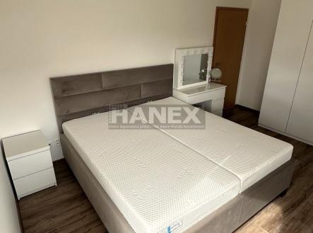 . | Pronájem bytu, 3+kk, 80 m²