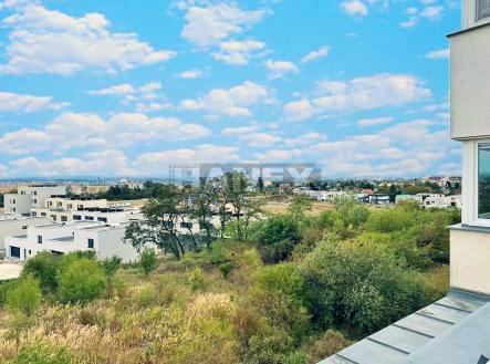 . | Pronájem bytu, 3+kk, 80 m²