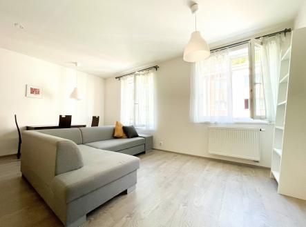 alt | Pronájem bytu, 1+kk, 32 m²