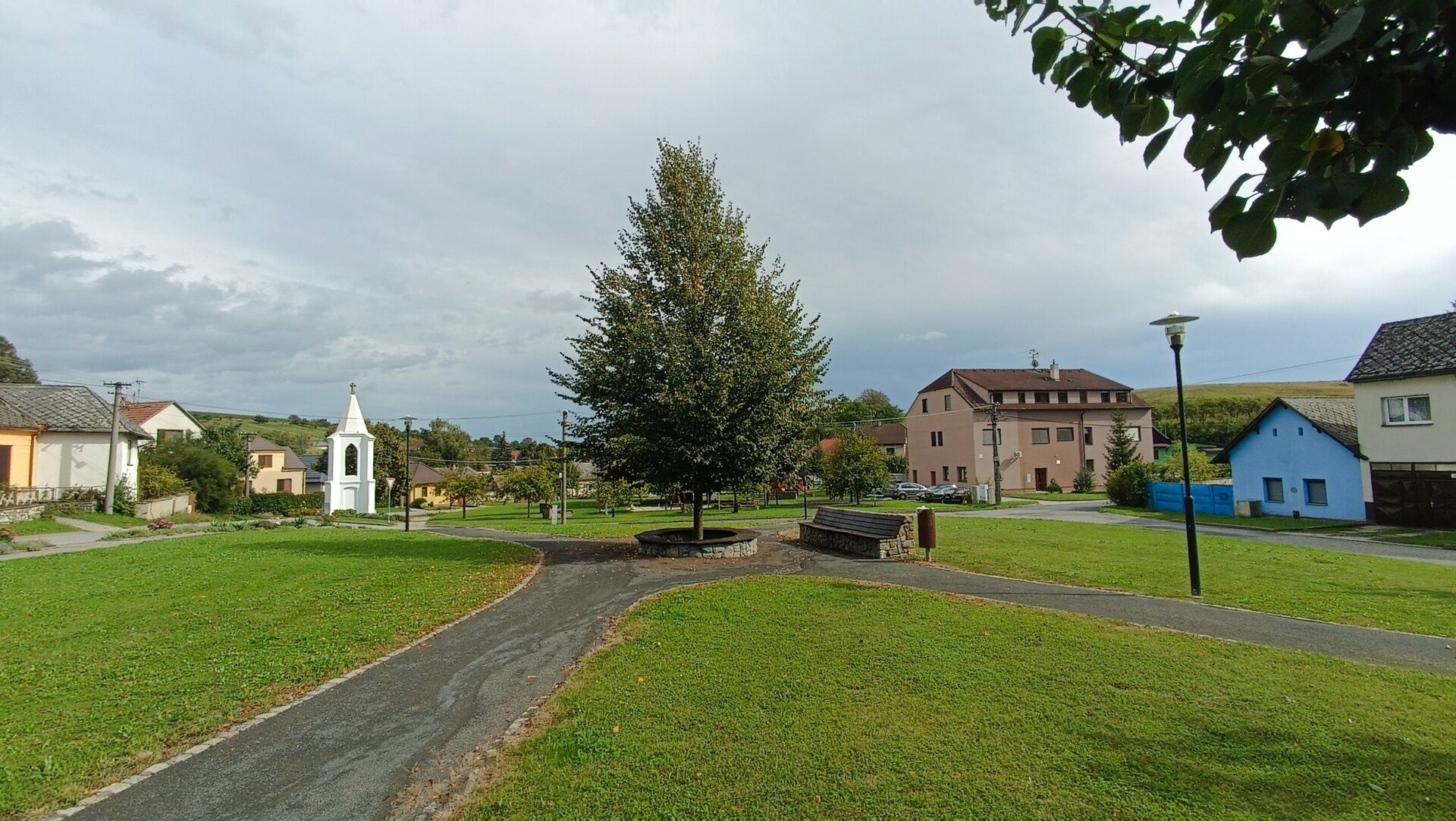 Prodej stavebního pozemku o velikosti 411m2 v obci Břestek/Buchlovice.