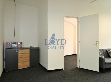 p1020514.jpg | Pronájem - obchodní prostor, 22 m²