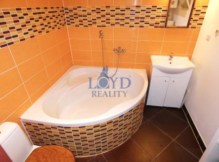 koupelna s WC | Prodej bytu, 3+1, 80 m²
