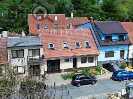 a (1) | Prodej - dům/vila, 379 m²