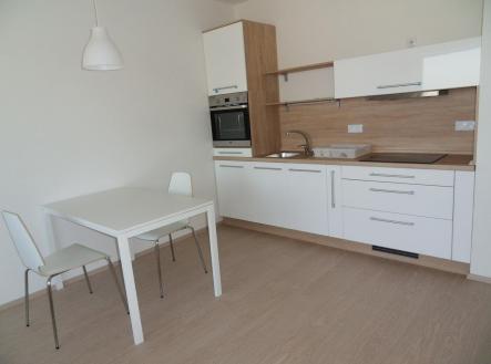 Křepelčí 1+kk pokoj s kk.jpg | Pronájem bytu, 1+kk, 32 m²