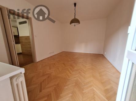 2 pokoj | Pronájem bytu, 1+1, 33 m²