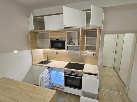 2-1 pokoj s kk | Prodej bytu, 1+kk, 33 m²