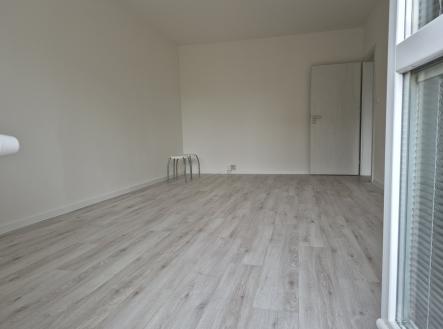 4 pokoj 2 | Pronájem bytu, 1+1, 40 m²