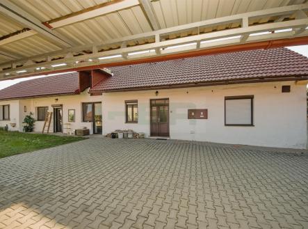 Prodej - dům/vila, 491 m²