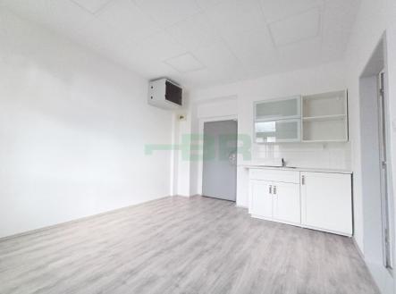 foto: 1 | Pronájem - kanceláře, 34 m²