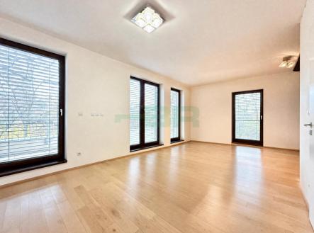 foto: 1 | Pronájem bytu, 2+kk, 75 m²