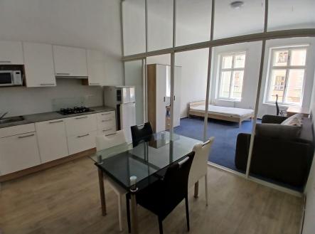 Pronájem bytu, atypický, 42 m² obrázek
