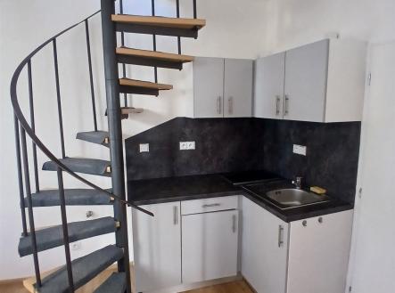 Kuchyň | Pronájem bytu, atypický, 37 m²