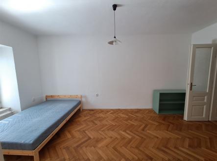 Pokoj | Pronájem bytu, atypický, 95 m²