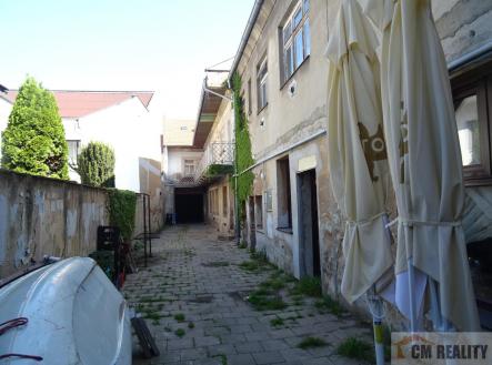3.JPG | Prodej - nájemní dům, 1 146 m²