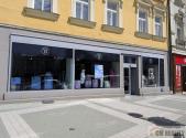 Pronájem - obchodní prostor, 198 m²