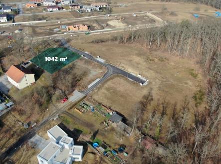 Prodej - pozemek pro bydlení, 1 042 m²