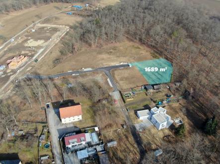 Prodej - pozemek pro bydlení, 1 689 m²