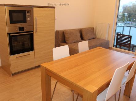Pronájem bytu, 2+kk, 53 m²