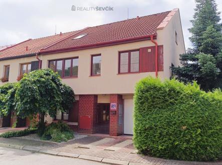 Prodej - dům/vila, 338 m²