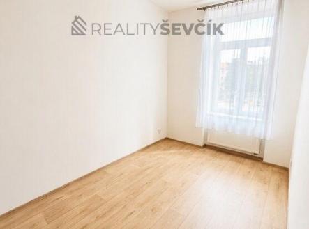 Pronájem bytu, 2+kk, 42 m²
