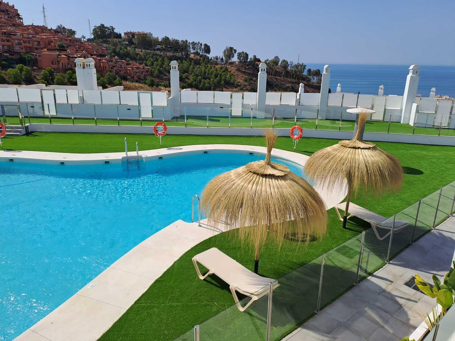 Moderní apartmány 2+kk až 4+kk, terasa, garáž, bazén, 3 min od pláže, Rincón de la Victoria