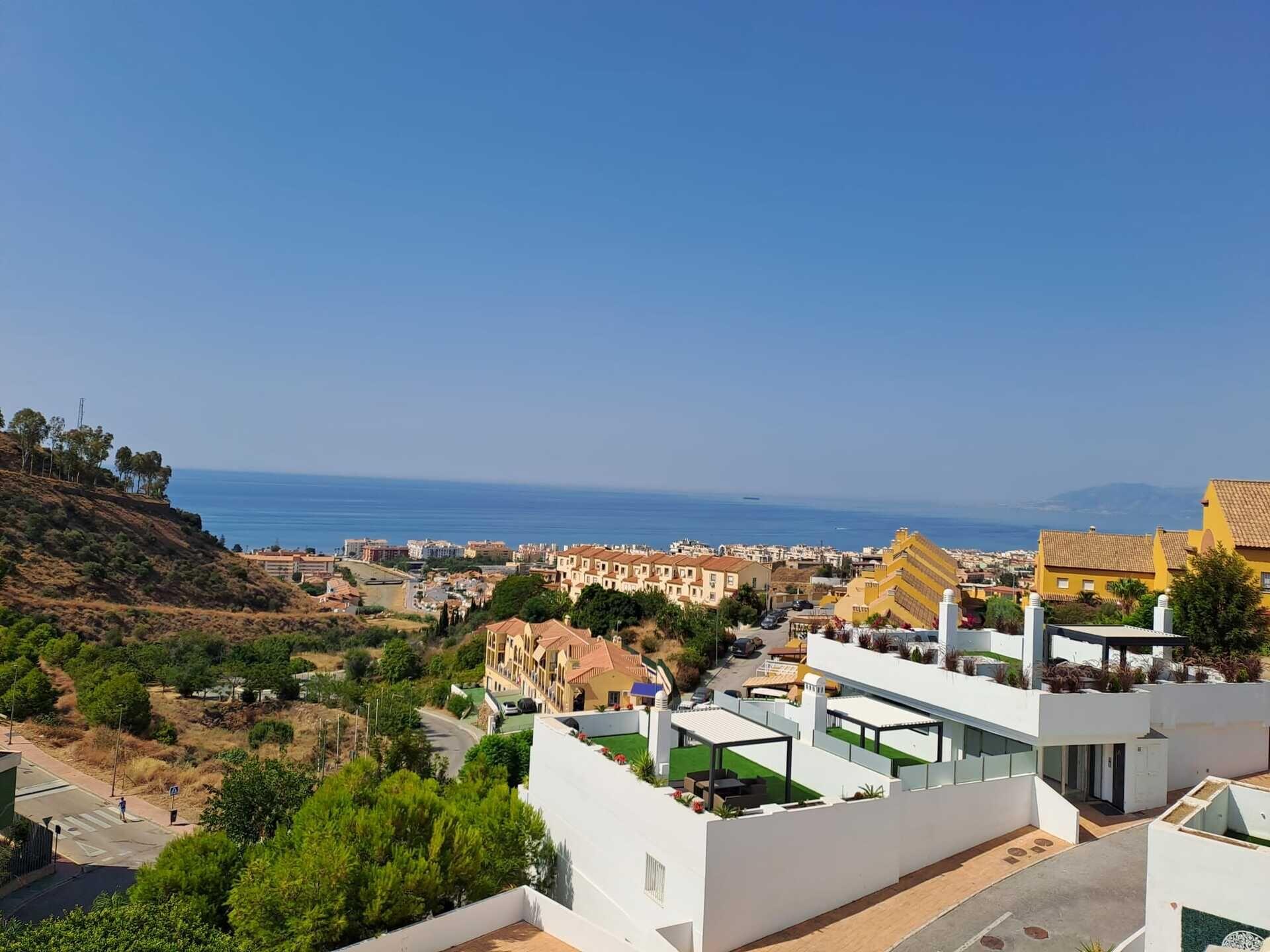 Moderní apartmány 2+kk až 4+kk, terasa, garáž, bazén, 3 min od pláže, Rincón de la Victoria