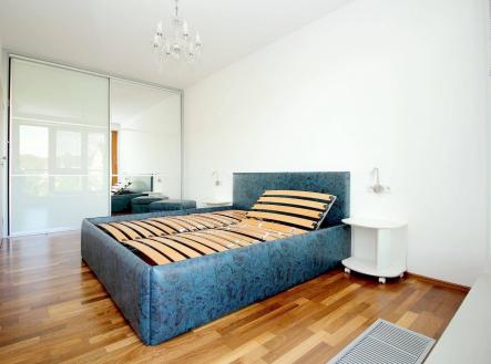 Bez popisku | Pronájem bytu, 4+kk, 131 m²