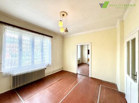 99F93956-0DF6-46E1-9946-AD291F2441B0 | Prodej - dům/vila, 250 m²