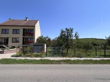 5503FAEB-61EC-4668-8FA9-68610EDA75F5_1_105_c | Prodej - pozemek pro bydlení, 847 m²